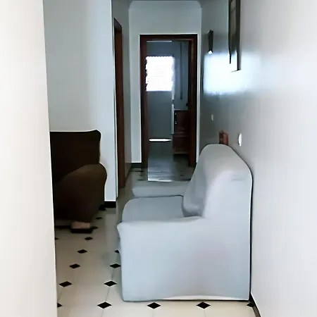 Moderno Y Centrico Estudio En Conil De La Frontera, Cerca De Playas Y Equipado - Es-180-270